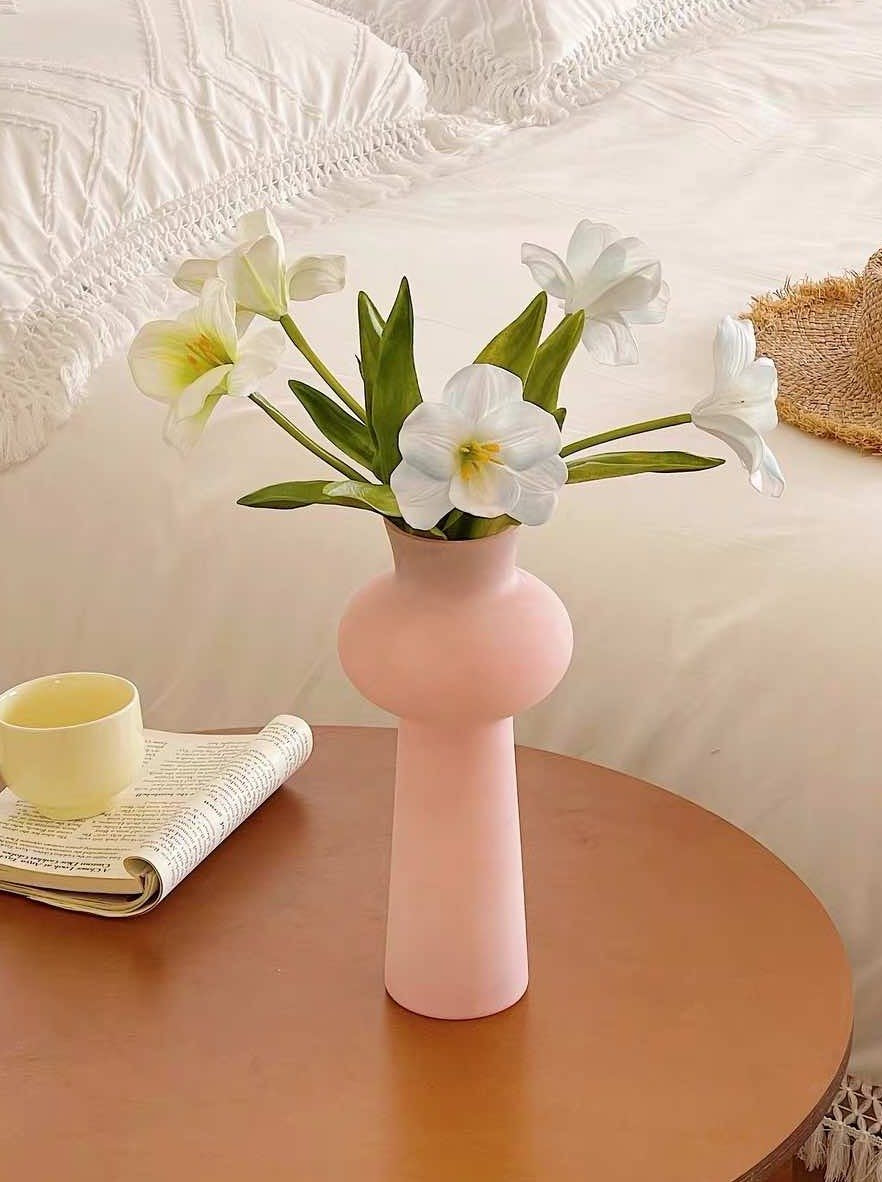 Tall Vintage Style Dopamine Decorative Flower Vase
